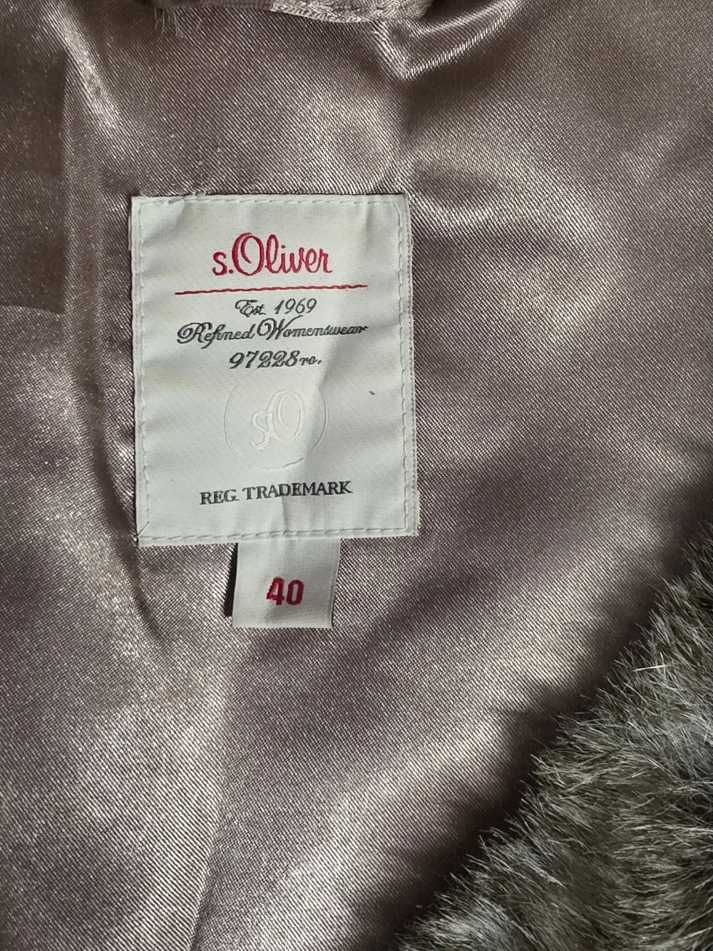S.Oliver Women's Faux Fur Vest in Light Gray with Pink Lining